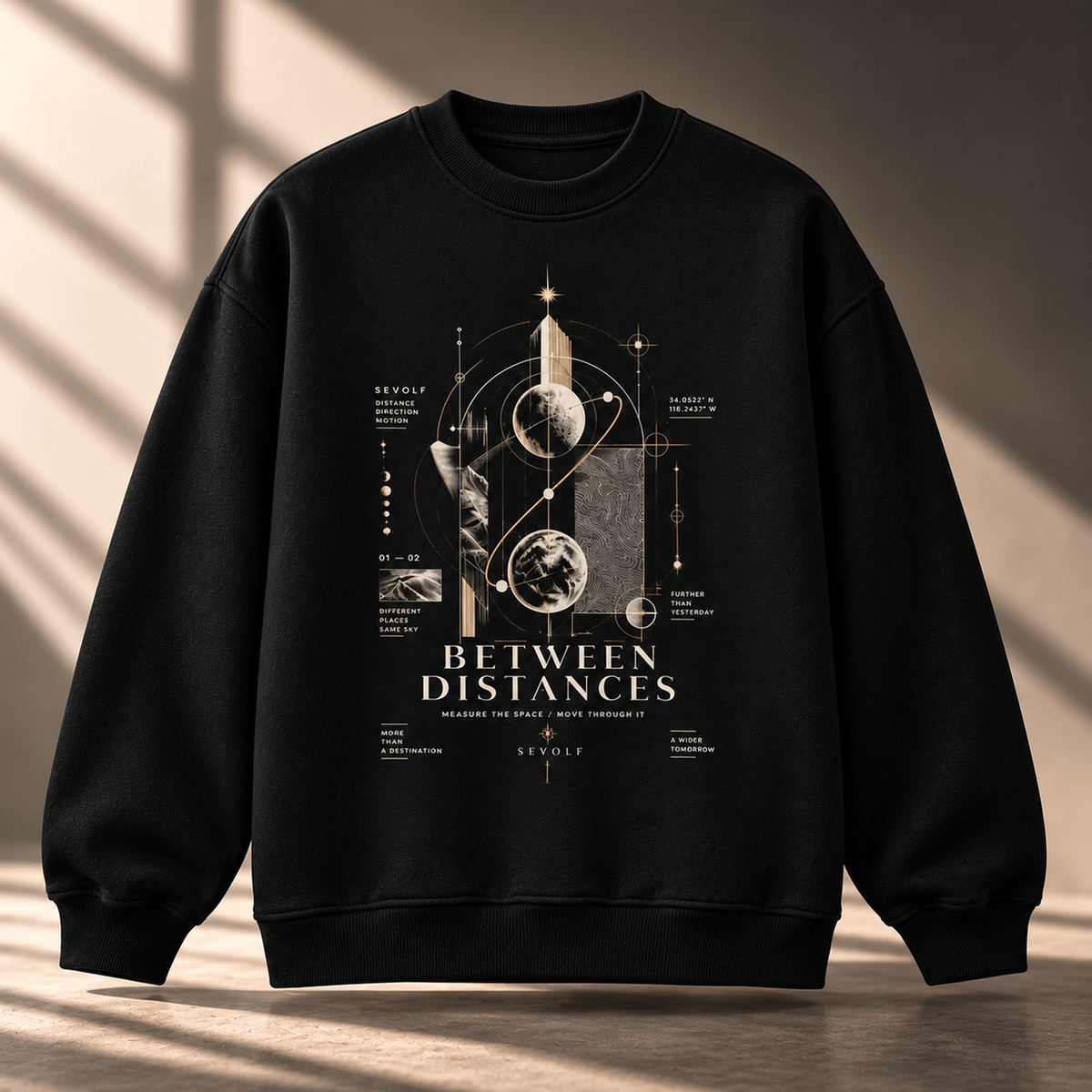 BETWEEN DISTANCES — Oversized Sweatshirt