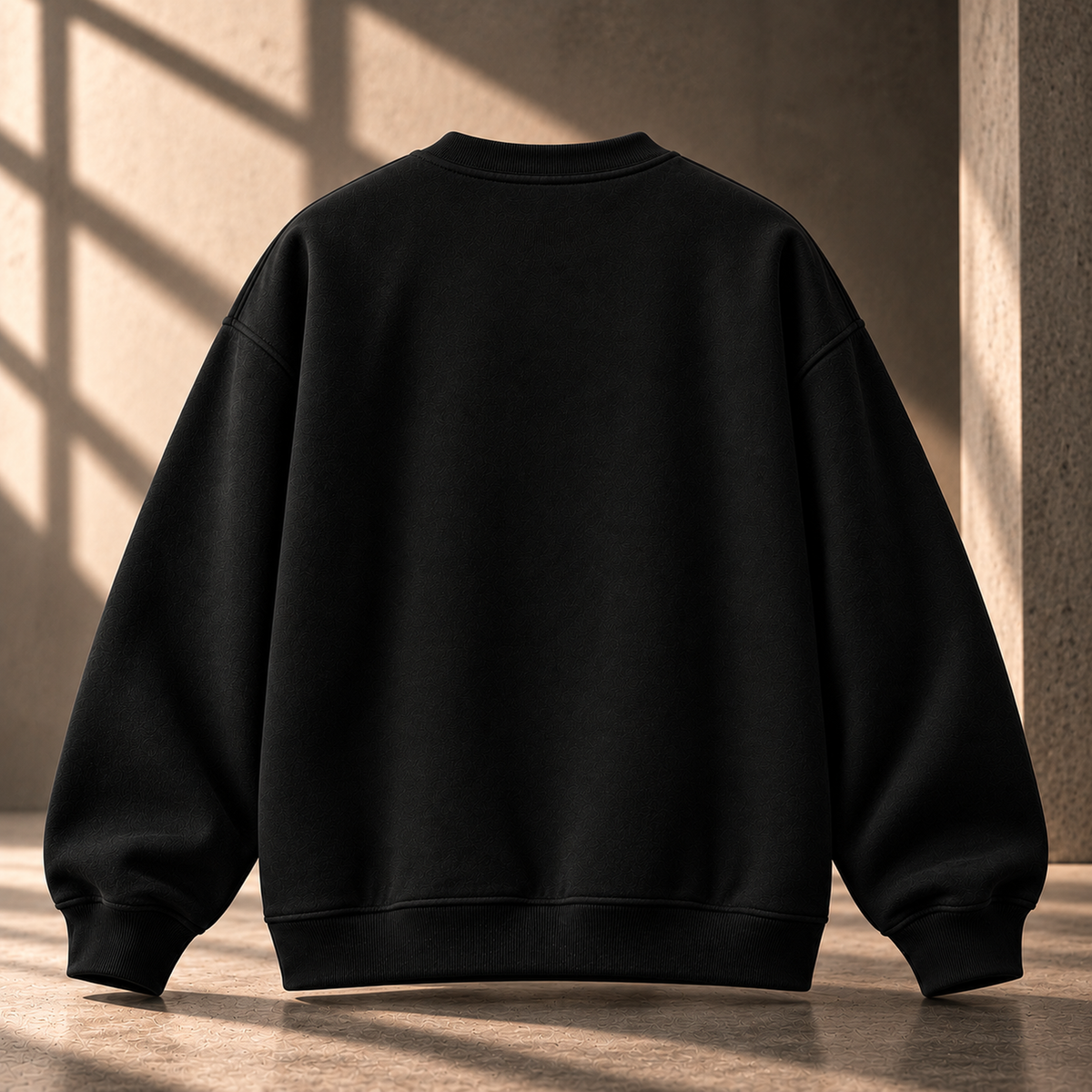 BETWEEN DISTANCES — Oversized Sweatshirt